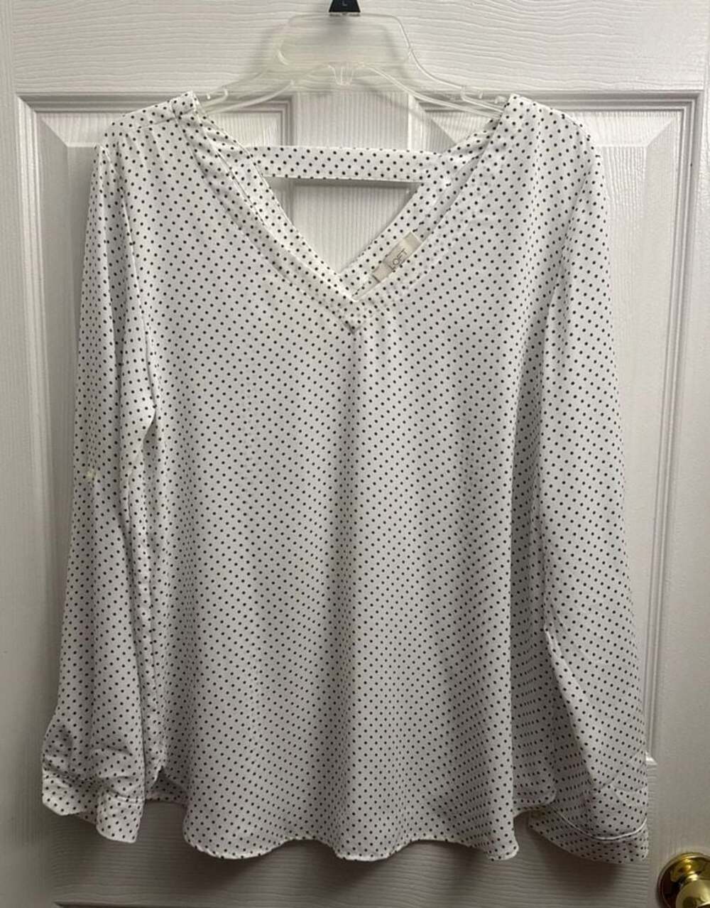 Loft Outlet Polka Dot V-Neck Roll-Tab Sleeve Blouse Size M